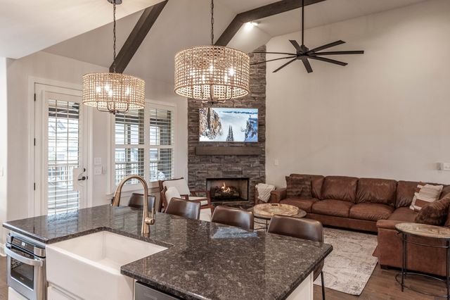 2024 Hawkwell Cir, Hendersonville, TN 37075