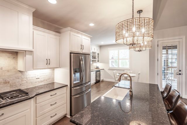 2024 Hawkwell Cir, Hendersonville, TN 37075