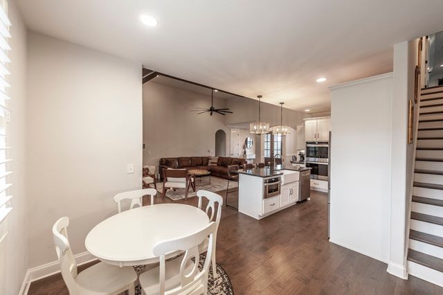 2024 Hawkwell Cir, Hendersonville, TN 37075