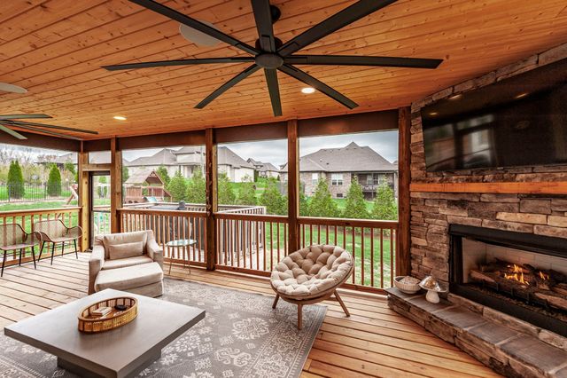 2024 Hawkwell Cir, Hendersonville, TN 37075