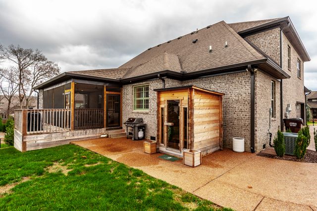 2024 Hawkwell Cir, Hendersonville, TN 37075