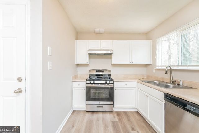 4964 Galbraith Circle, Stone Mountain, GA 30088