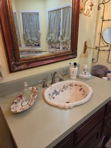 2S720 Nelson Lake Road, Batavia, IL 60510