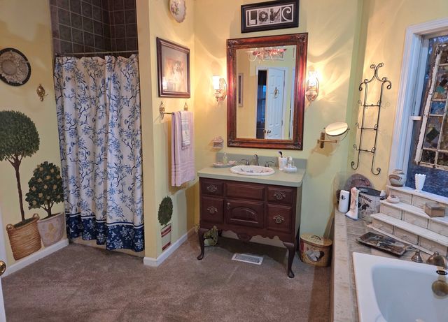 2S720 Nelson Lake Road, Batavia, IL 60510