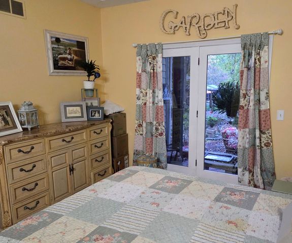 2S720 Nelson Lake Road, Batavia, IL 60510