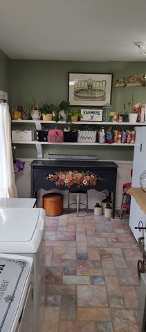 2S720 Nelson Lake Road, Batavia, IL 60510