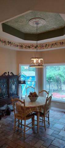 2S720 Nelson Lake Road, Batavia, IL 60510