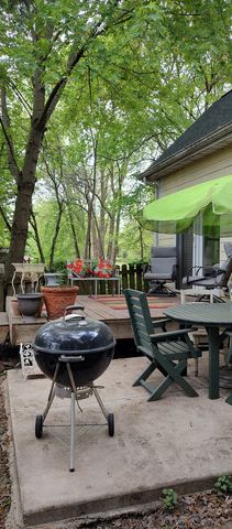 2S720 Nelson Lake Road, Batavia, IL 60510