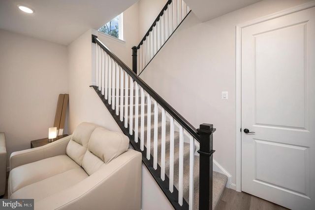 2892 WHITE TAIL DR, Locust Grove, VA 22508