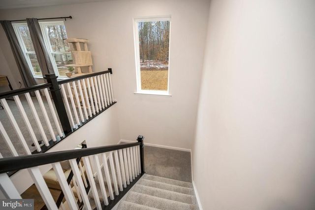 2892 WHITE TAIL DR, Locust Grove, VA 22508