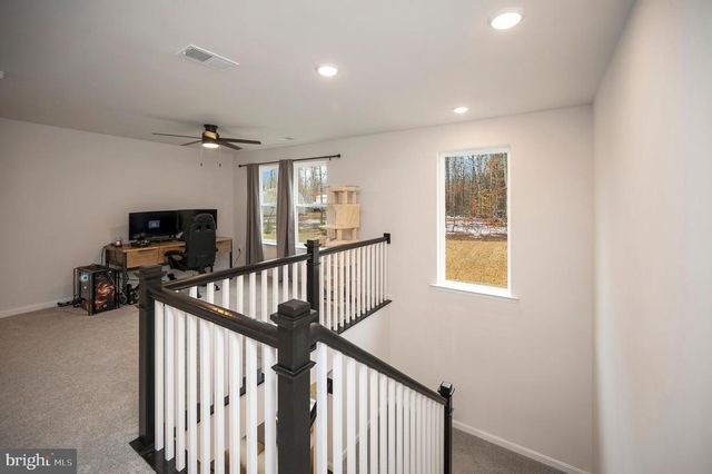 2892 WHITE TAIL DR, Locust Grove, VA 22508