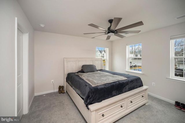 2892 WHITE TAIL DR, Locust Grove, VA 22508