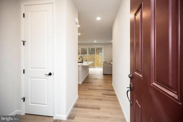 2892 WHITE TAIL DR, Locust Grove, VA 22508