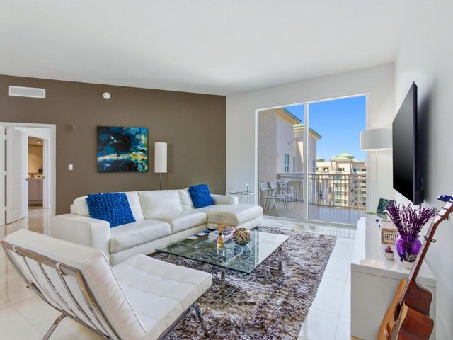 350 N Federal Highway Ph09, Boynton Beach, FL 33435