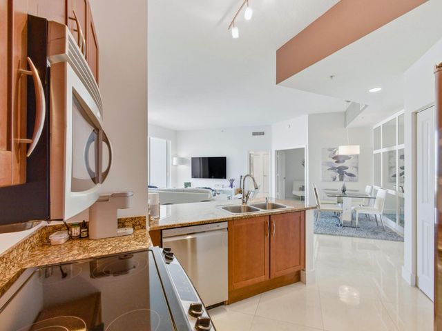 350 N Federal Highway Ph09, Boynton Beach, FL 33435