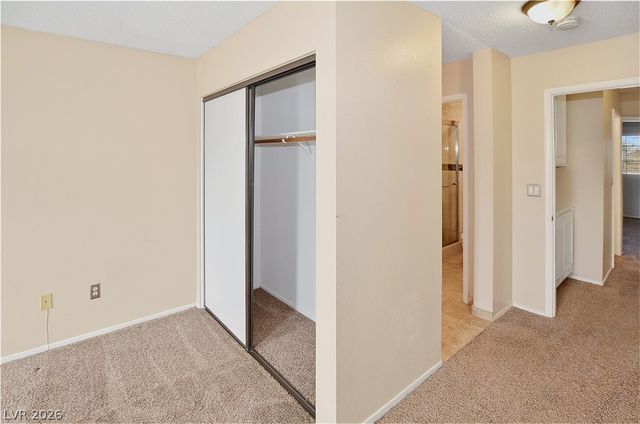 7709 Kalmalii Avenue, Las Vegas, NV 89147