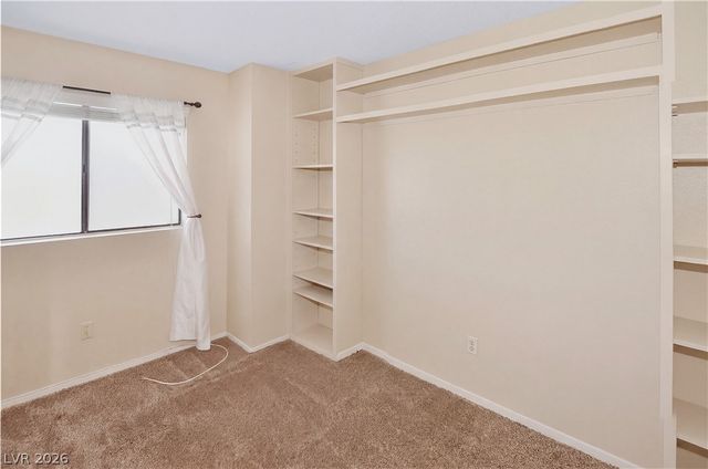 7709 Kalmalii Avenue, Las Vegas, NV 89147