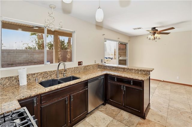 7709 Kalmalii Avenue, Las Vegas, NV 89147