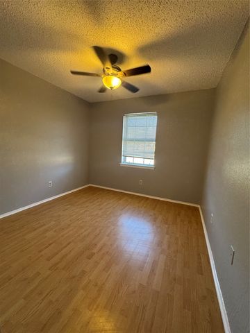 257 Merribrook Trail, Duncanville, TX 75116