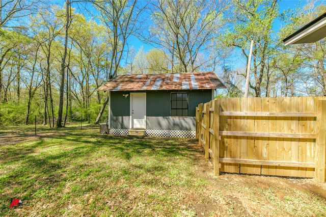 5229 Stonewall Frierson Road, Stonewall, LA 71078