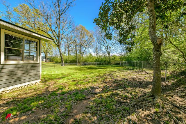 5229 Stonewall Frierson Road, Stonewall, LA 71078