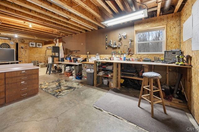 8001 Wise Road, Pompey, NY 13104