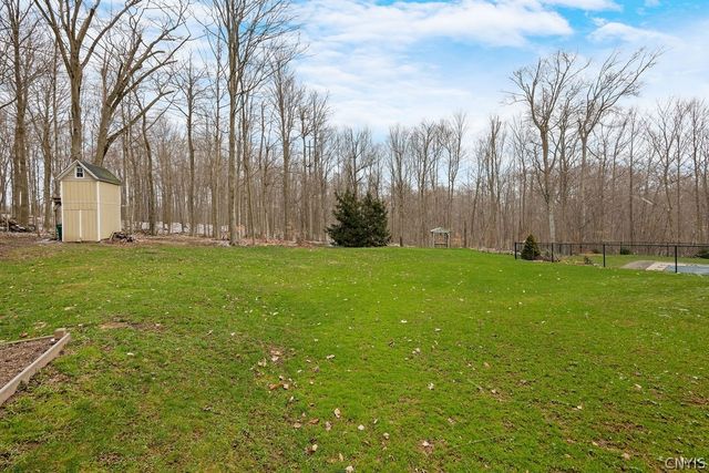 8001 Wise Road, Pompey, NY 13104
