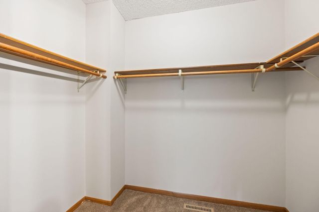 8064 Lower 147th Street W, Apple Valley, MN 55124