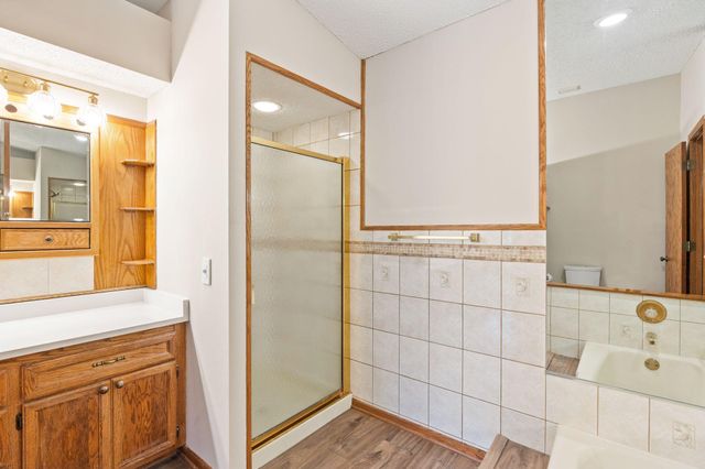 8064 Lower 147th Street W, Apple Valley, MN 55124