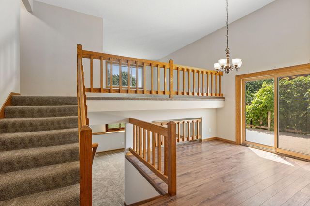 8064 Lower 147th Street W, Apple Valley, MN 55124