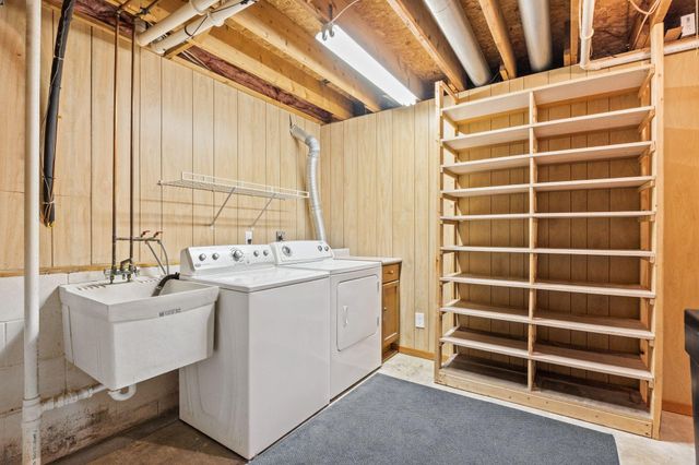 8064 Lower 147th Street W, Apple Valley, MN 55124