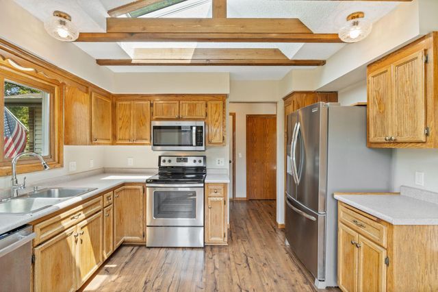 8064 Lower 147th Street W, Apple Valley, MN 55124