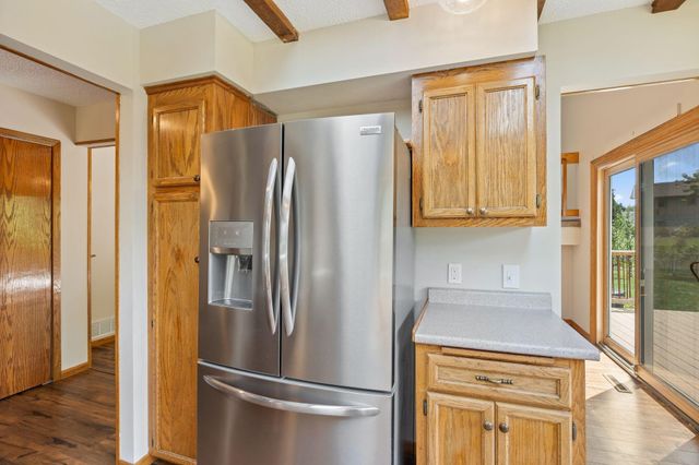 8064 Lower 147th Street W, Apple Valley, MN 55124