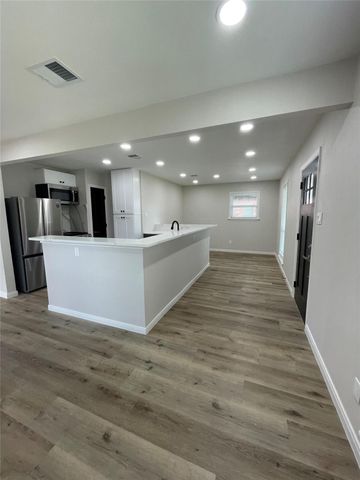 842 Dutch Street, Deer Park, TX 77536