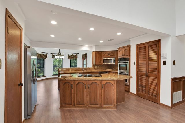 139 Golden Rd., Sherman, TX 75090