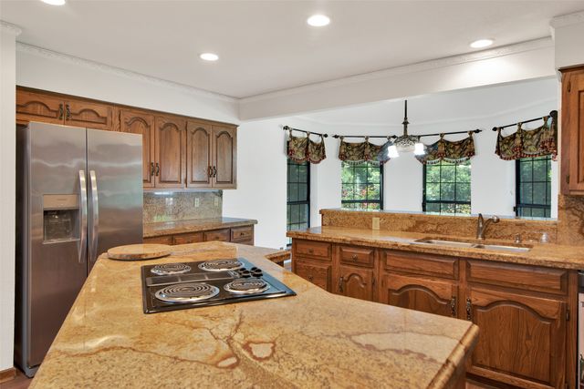 139 Golden Rd., Sherman, TX 75090