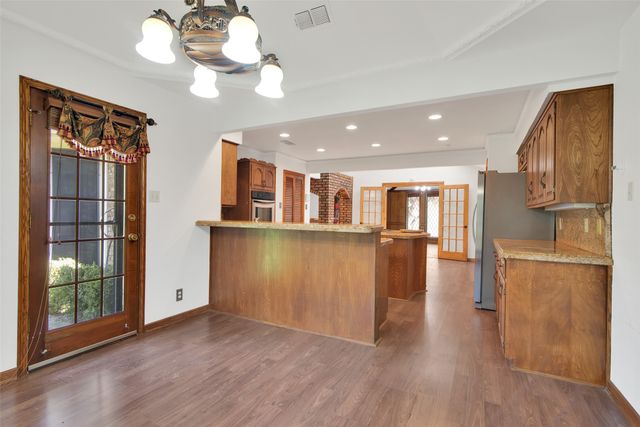 139 Golden Rd., Sherman, TX 75090