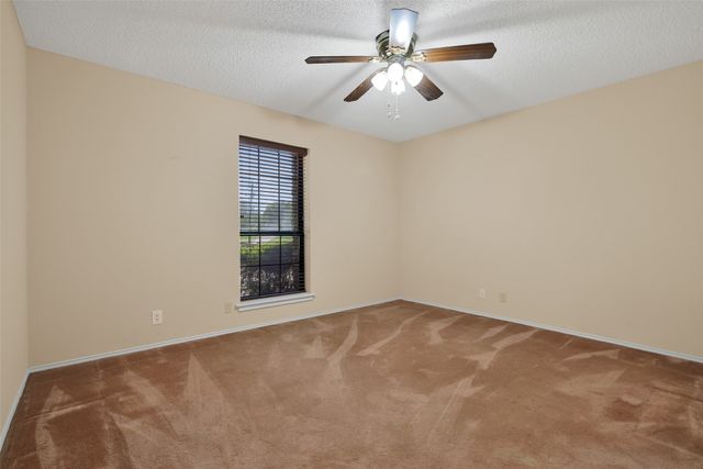 139 Golden Rd., Sherman, TX 75090