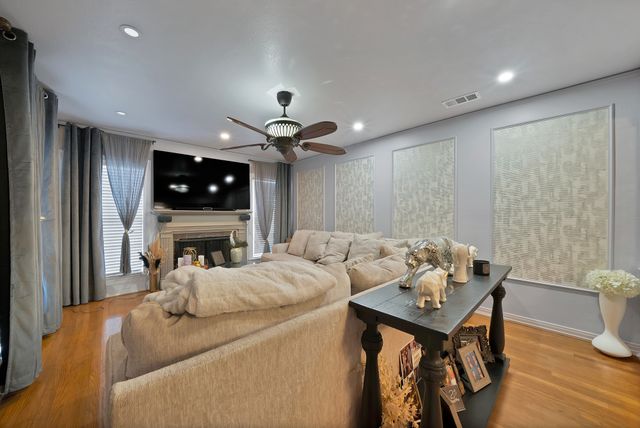 2510 W Jefferson Boulevard, Dallas, TX 75211