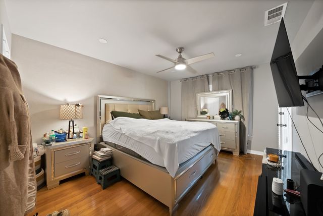 2510 W Jefferson Boulevard, Dallas, TX 75211