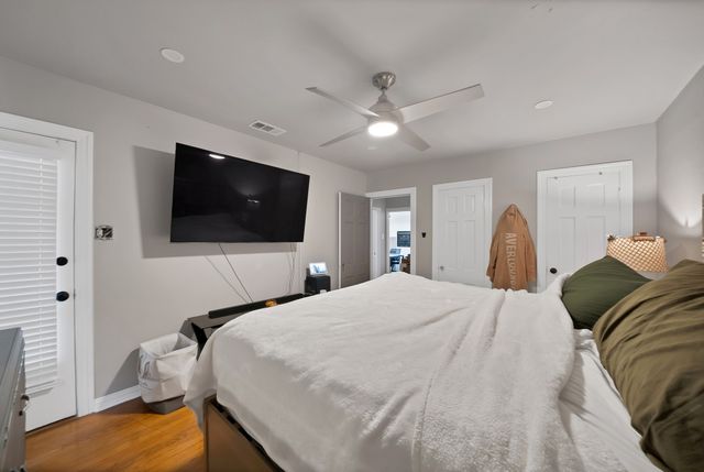 2510 W Jefferson Boulevard, Dallas, TX 75211