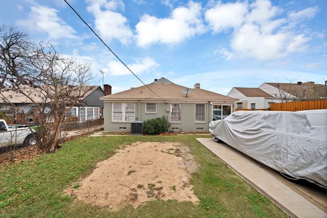 2510 W Jefferson Boulevard, Dallas, TX 75211