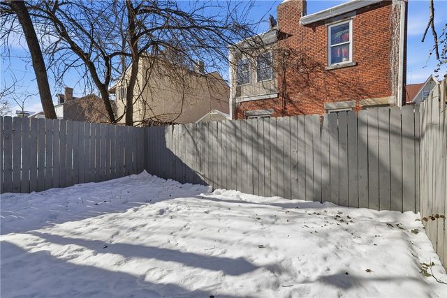 2923 Frederick St, Marshall Shadeland, PA 15212