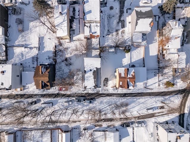 2923 Frederick St, Marshall Shadeland, PA 15212