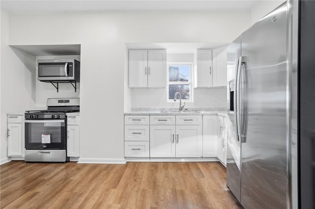 2923 Frederick St, Marshall Shadeland, PA 15212