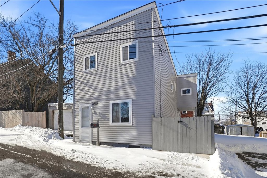 2923 Frederick St, Marshall Shadeland, PA 15212