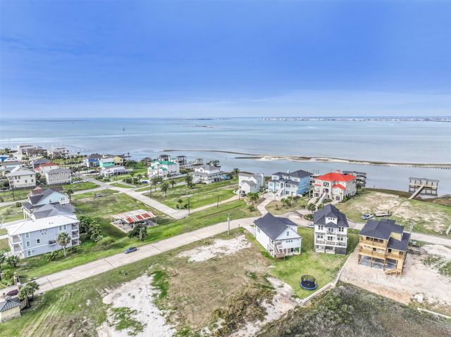 710 Vista Bella, Galveston, TX 77554