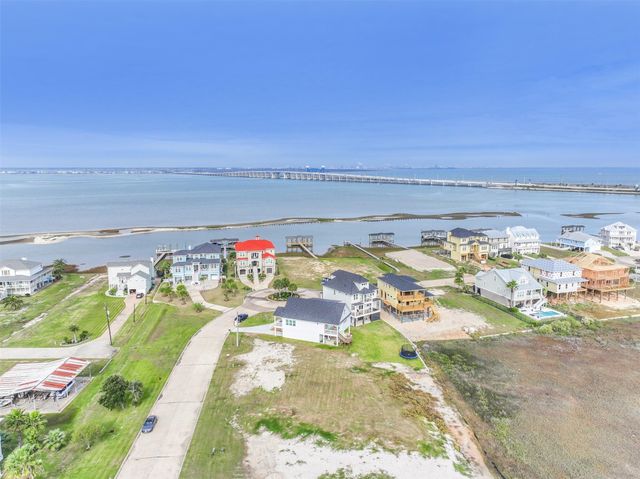 710 Vista Bella, Galveston, TX 77554