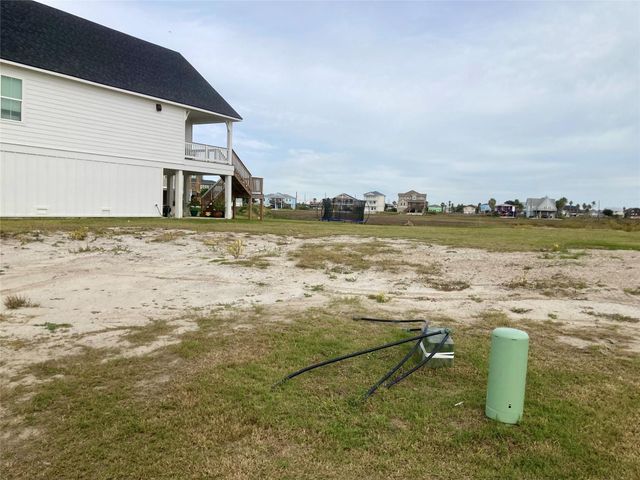 710 Vista Bella, Galveston, TX 77554