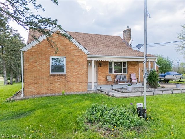 4817 Shepler Church Avenue SW, Navarre, OH 44662